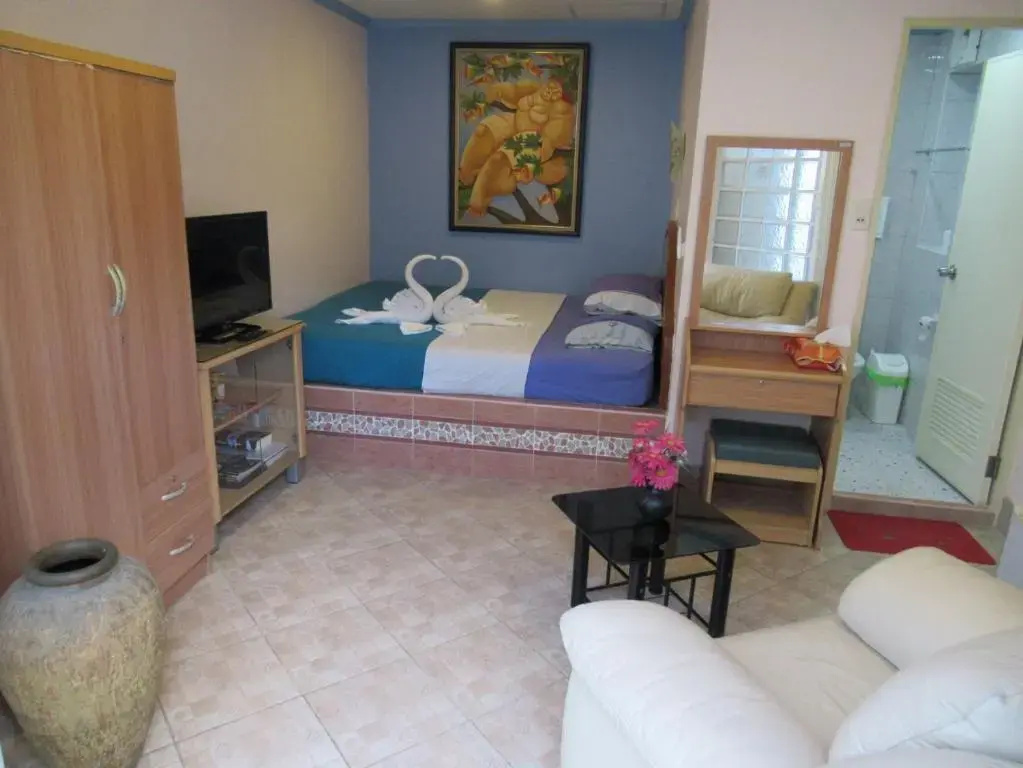 Economy Double room (full double bed)