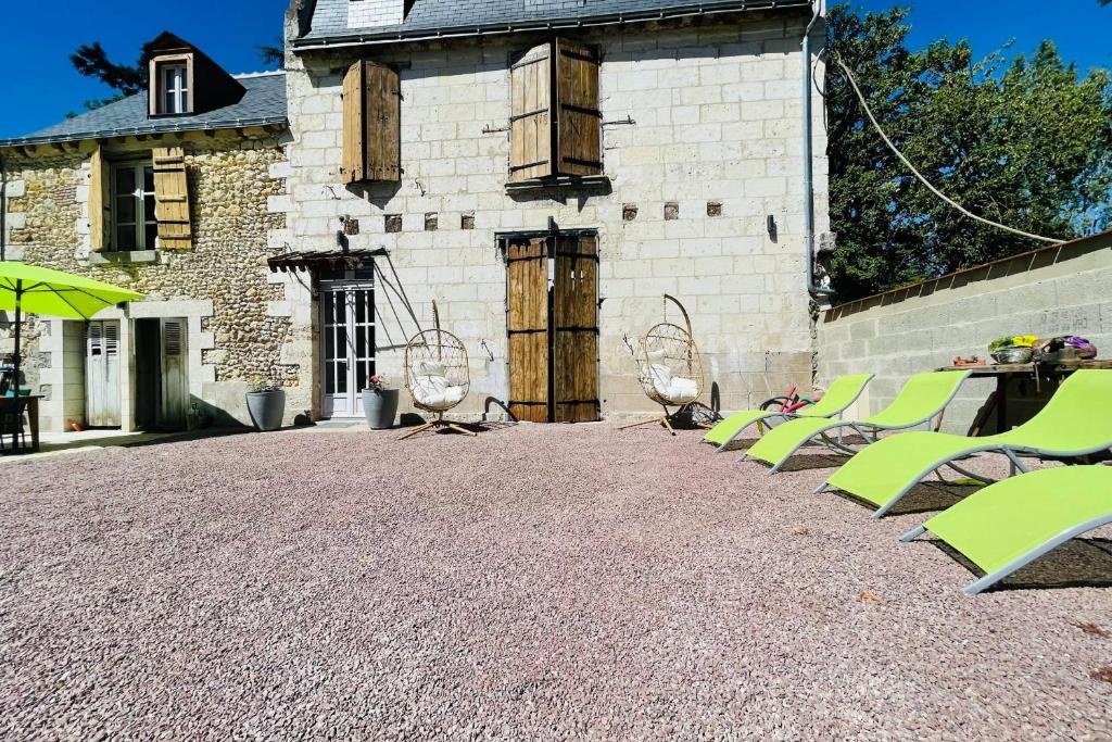 The Rabelaisian Room in a charming mansion at the gates of Tours