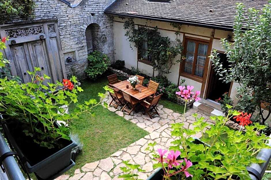 Chez Marie by null