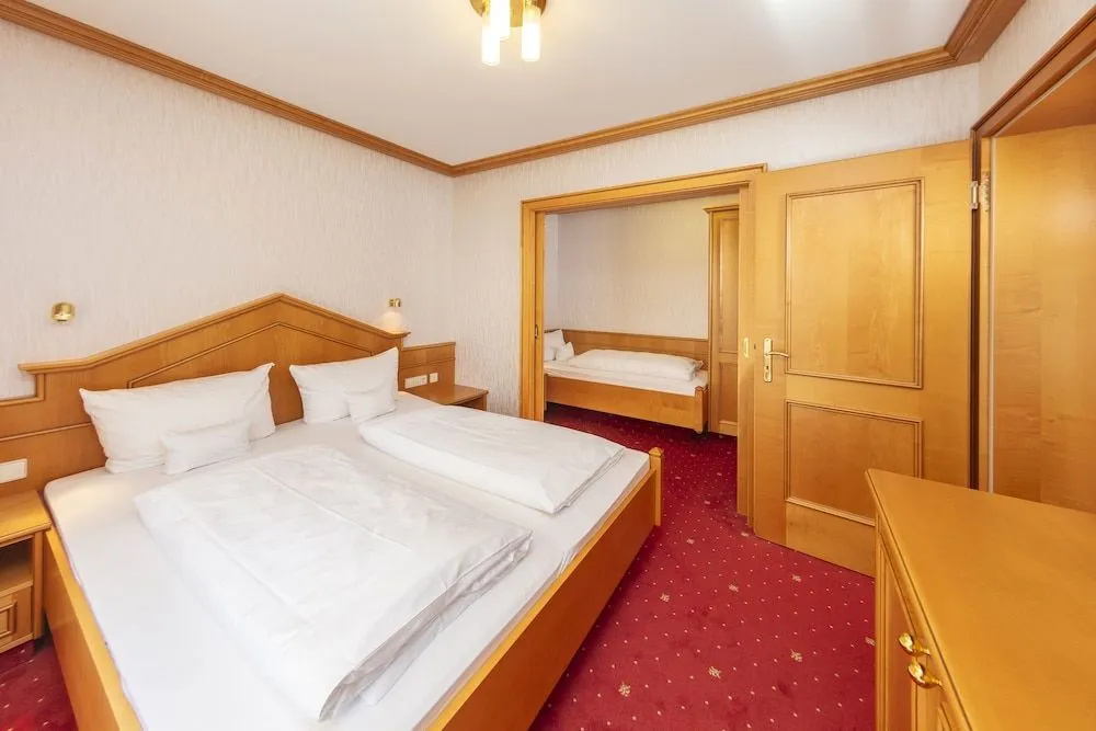 Hotel photo 30