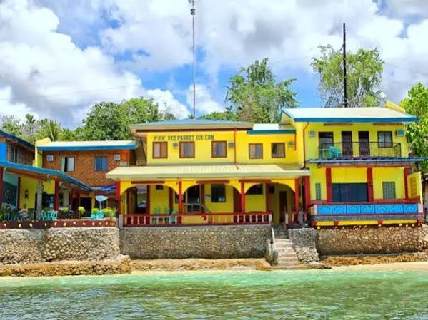 Capt. Hook's Red Parrot Inn