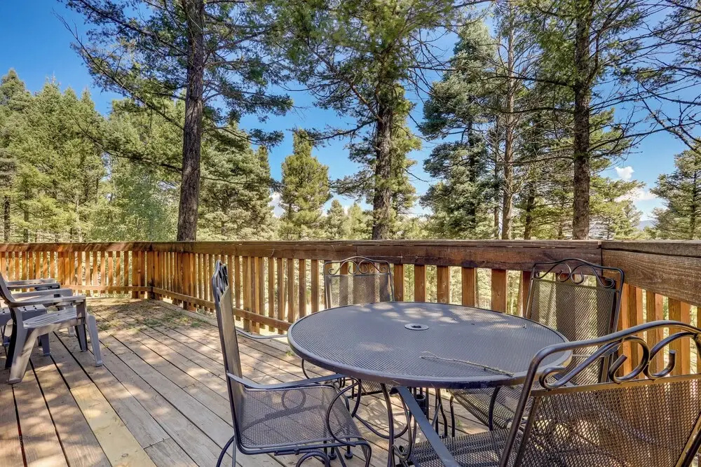 Stylish Angel Fire Cabin w/ Deck - 2 Mi to Ski Mtn