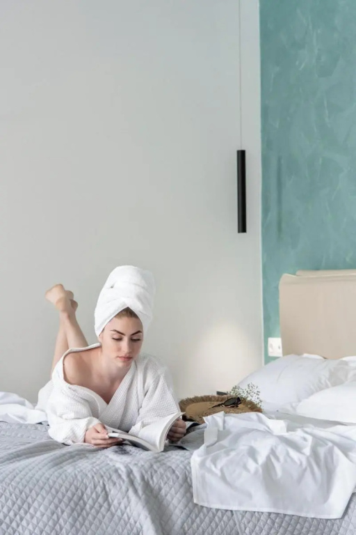 xSuites - Adults Only Boutique Suites with Private Jacuzzi — 3