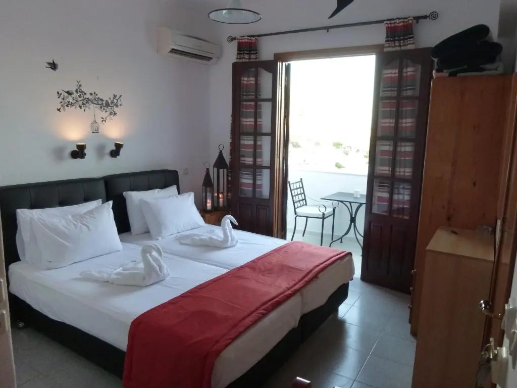 Standard Double room with sea view (full double bed)