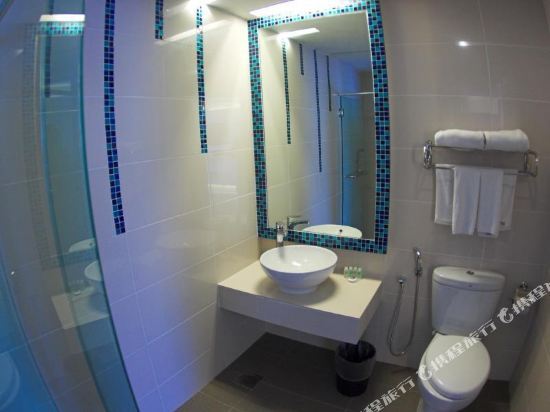 The 5 Elements Hotel