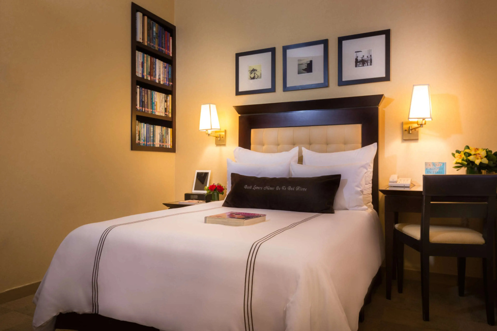 Library Hotel by Library Hotel Collection — фото
