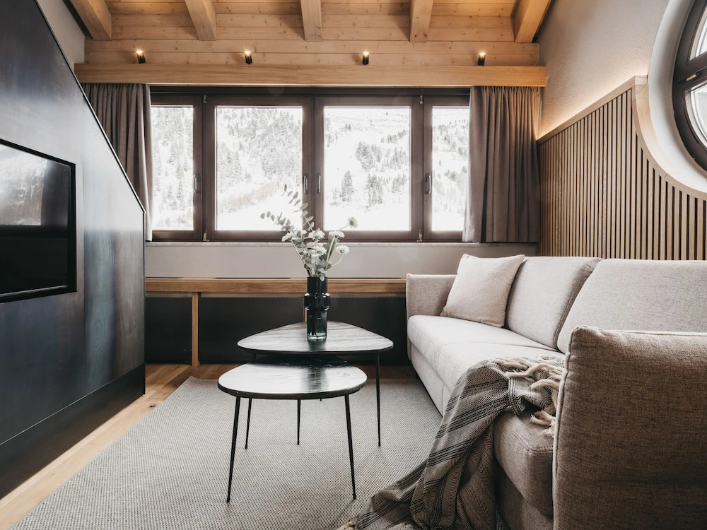 Suite with balcony