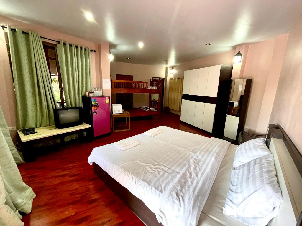 Standard Family room