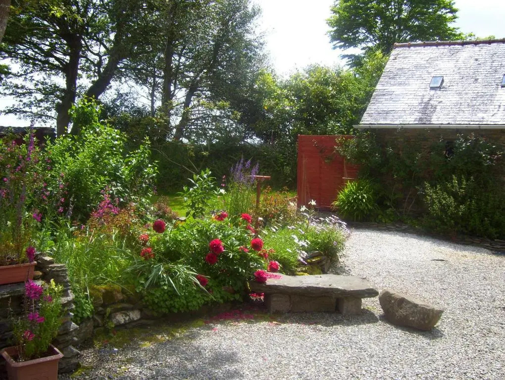 2 Bedrooms Cottage