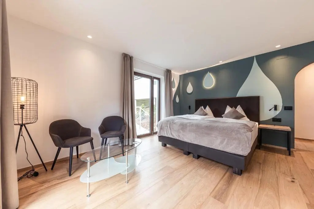 Suite with garden view