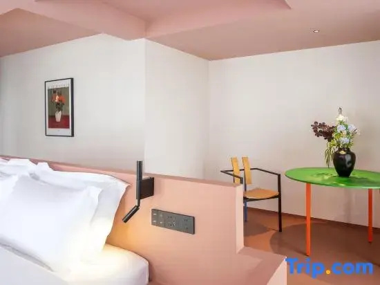 Premier room