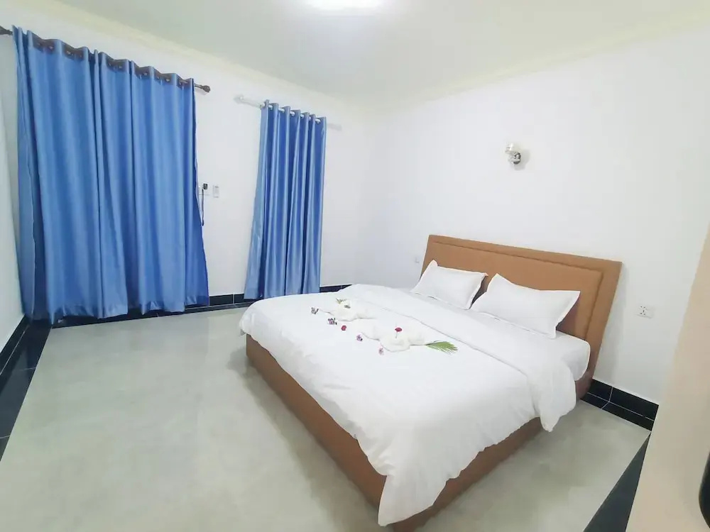 Economy room