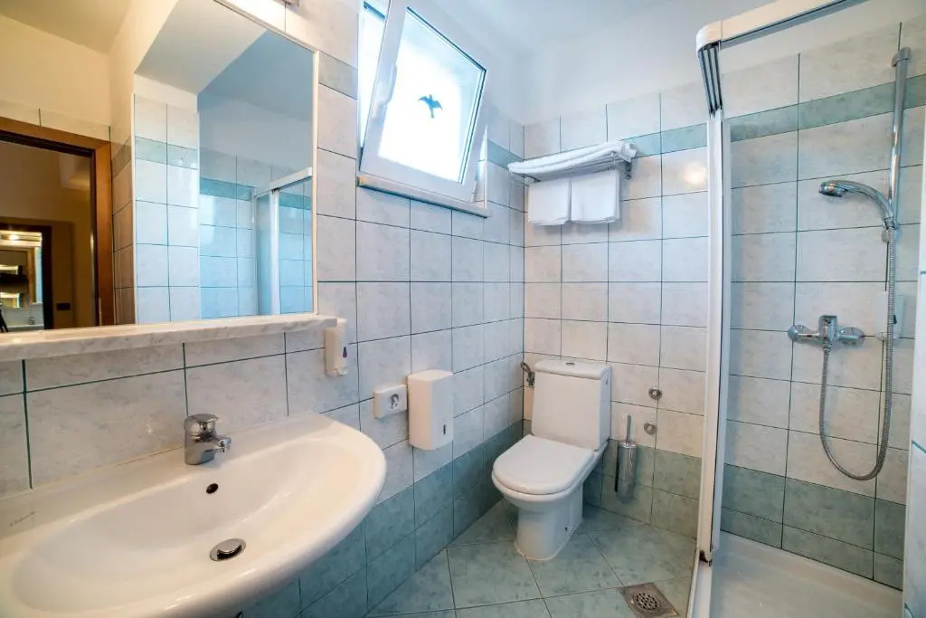 Economy Double room (twin beds)