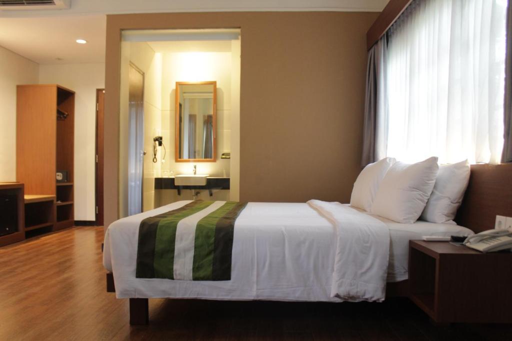 Grand Whiz Hotel Nusa Dua Bali