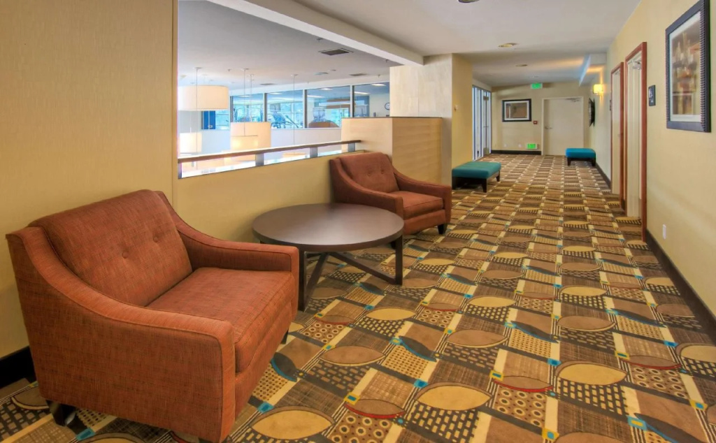 Hotel photo 12