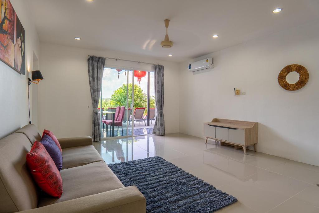 Отель Private Pool Villa 8BR Nap Dau Crown, фото 2