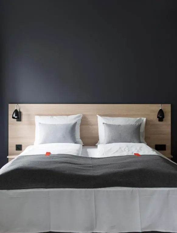 Double room (full double bed)