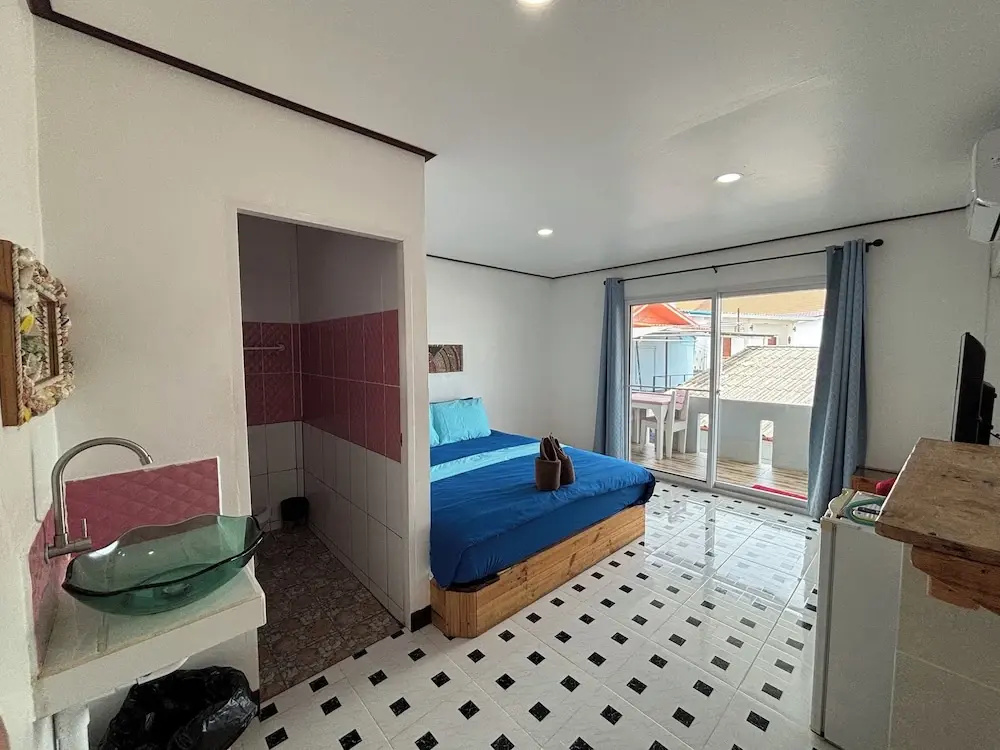 Standard Double room (full double bed)