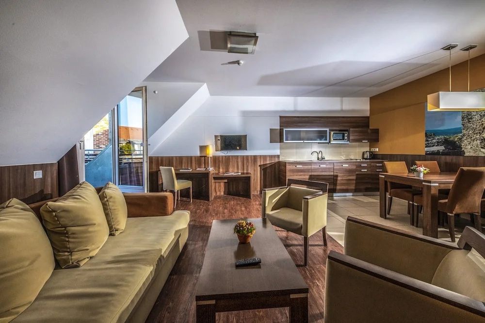 Royal Club Hotel - Général
