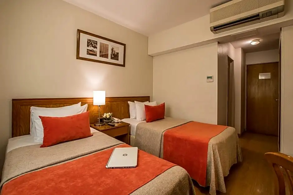 Hotel Solans Carlton - Chambres