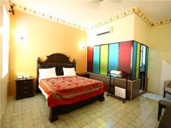 Banana Boutique Hotel