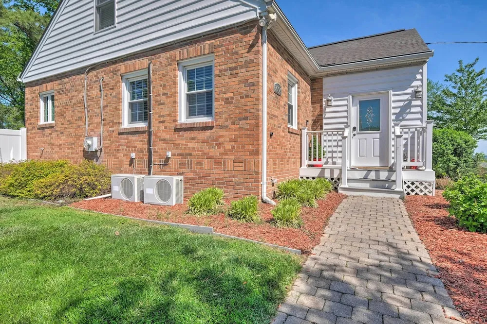Waterfront North Beach Home ~ 2 Mi to Beach!