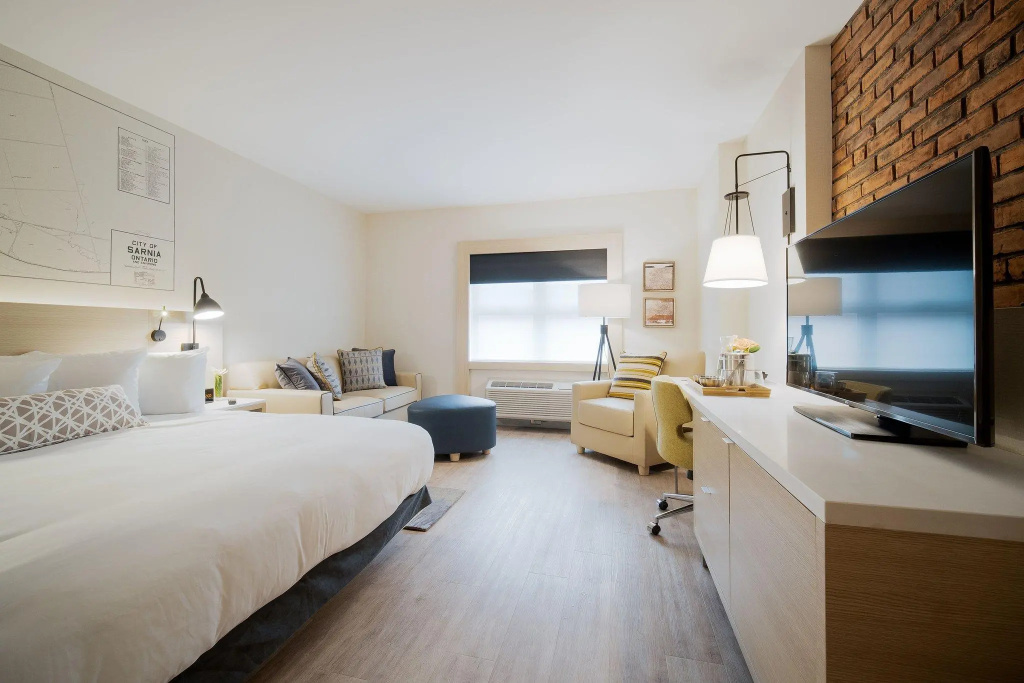 Standard Double room (full double bed)