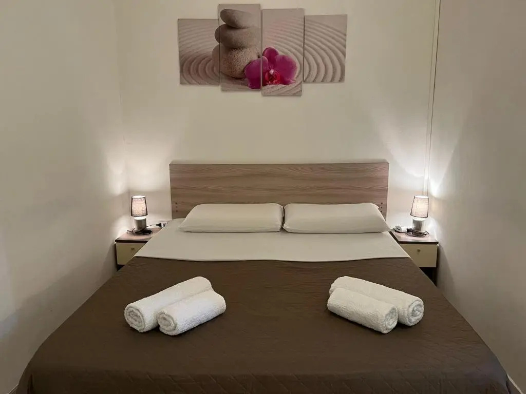 Economy room