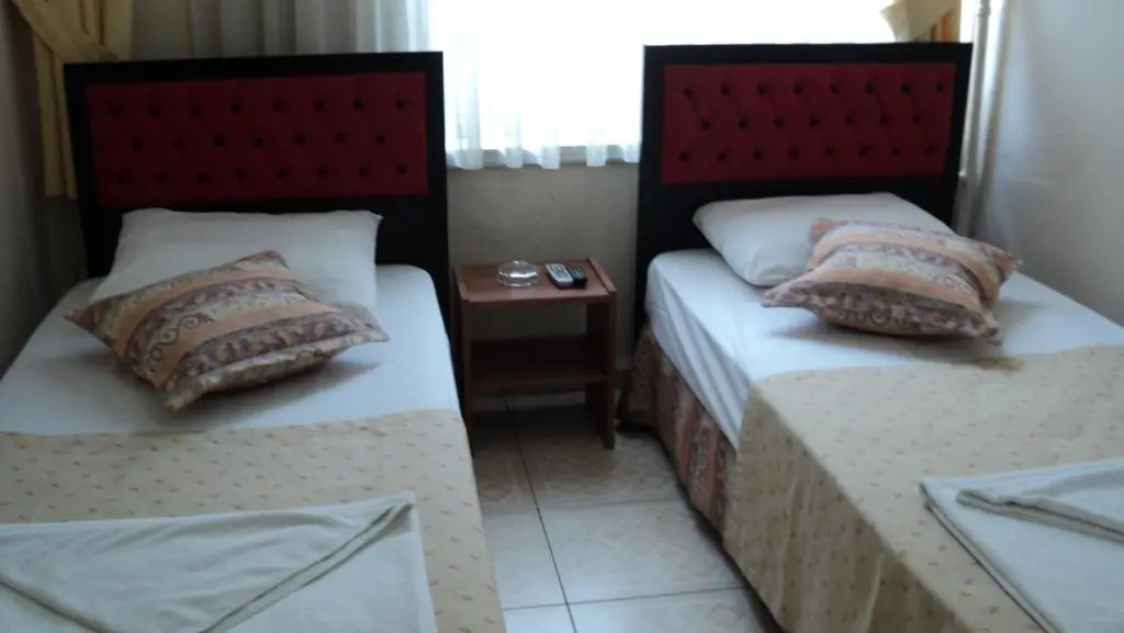 Economy Double room (twin beds)