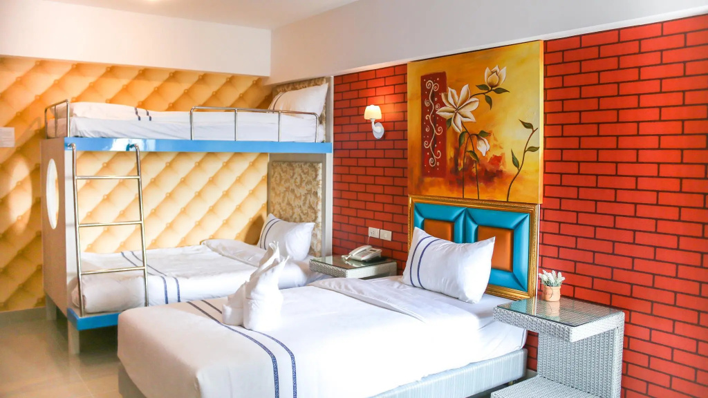 Superior Triple room