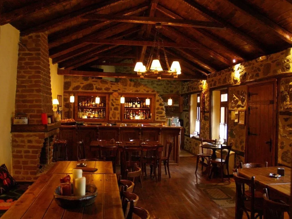 Agios Germanos Traditional Hotel - фото 17