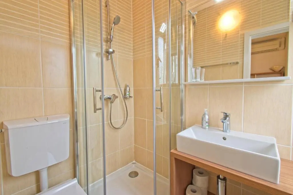Guesthouse Opara - Chambres