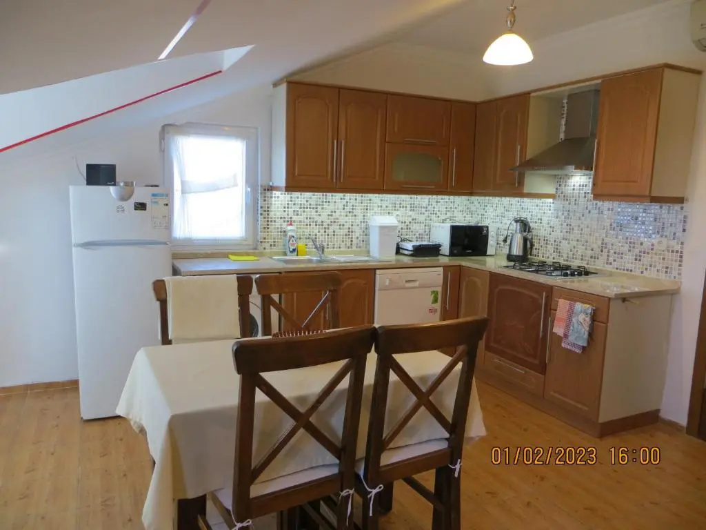 1 Bedroom Apartment with partial sea view