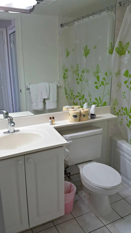 Pelicanstay in Burnaby - фото 9