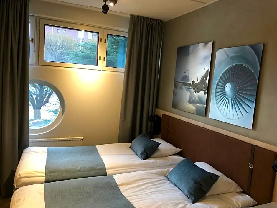 Pilot Airport Hotel - Chambres