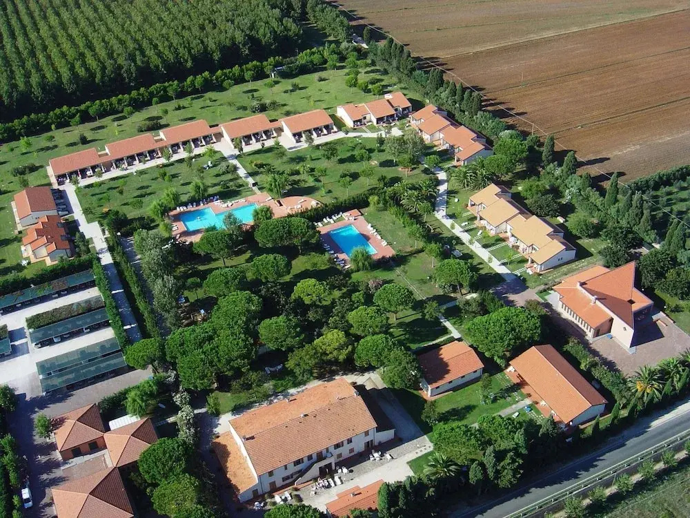 Semi Detached Bungalow with AC near Coast of Tuscany