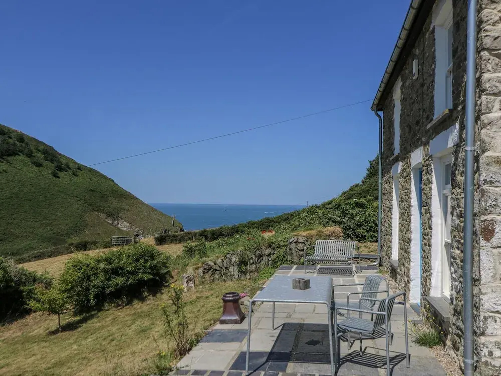 Dolwylan Cottage