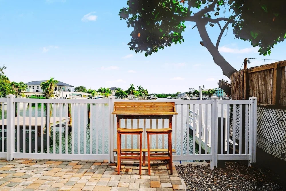 Walk to the Beach Pets OK Waterfront King Bed