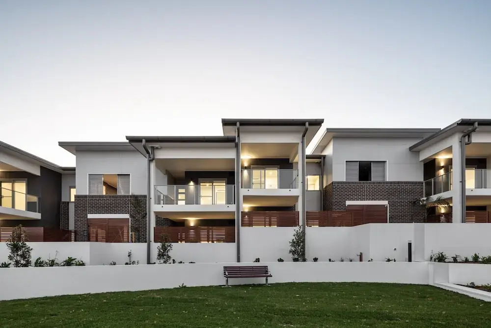 First Floor 3-bed Stunning Unit by The Ocean