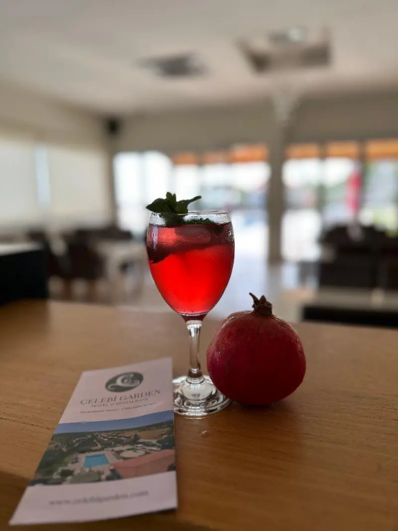 Food & Beverage