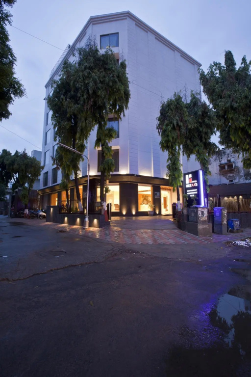 Hotel Rezaas