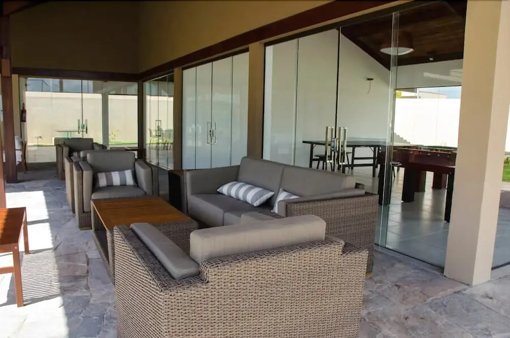 Lobby & Reception