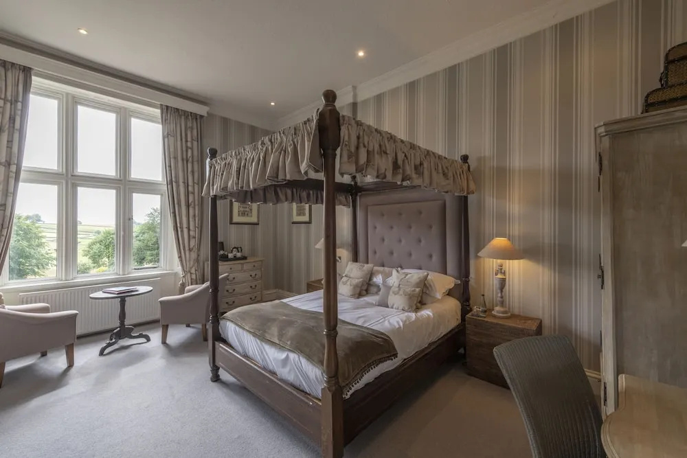 Falcon Manor Hotel - Chambres