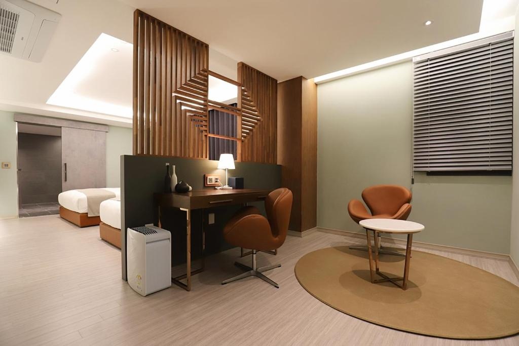 Family Suite — room photo 2