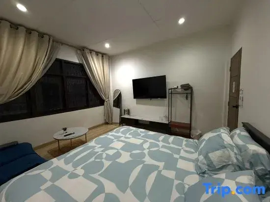 Superior Double room (full double bed)