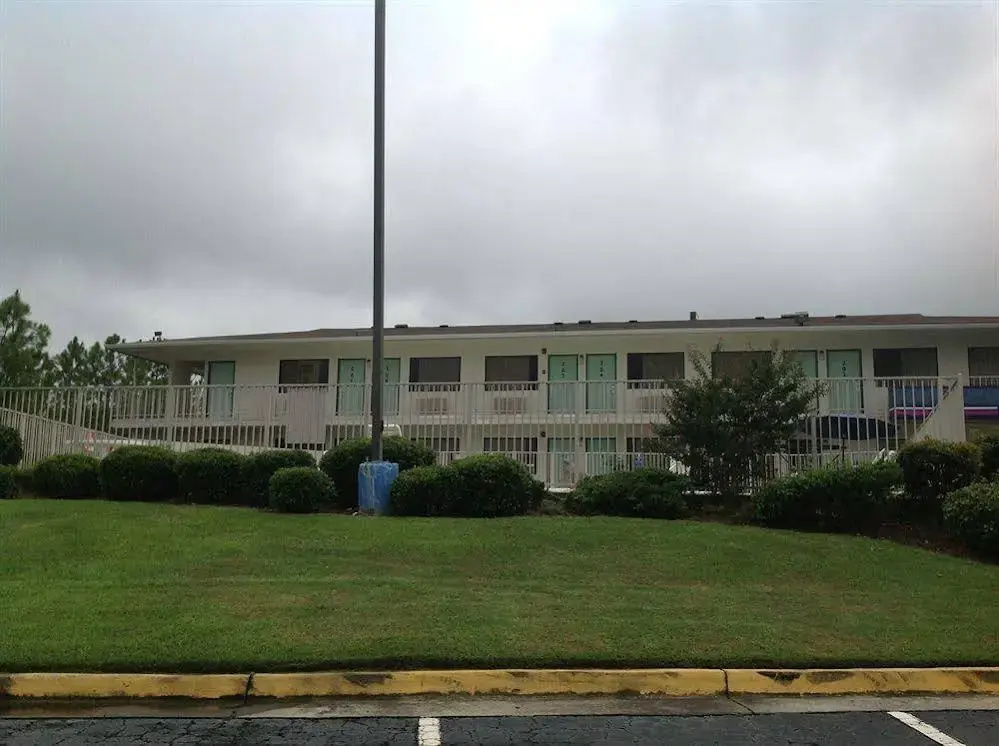Americas Best Inn Macon