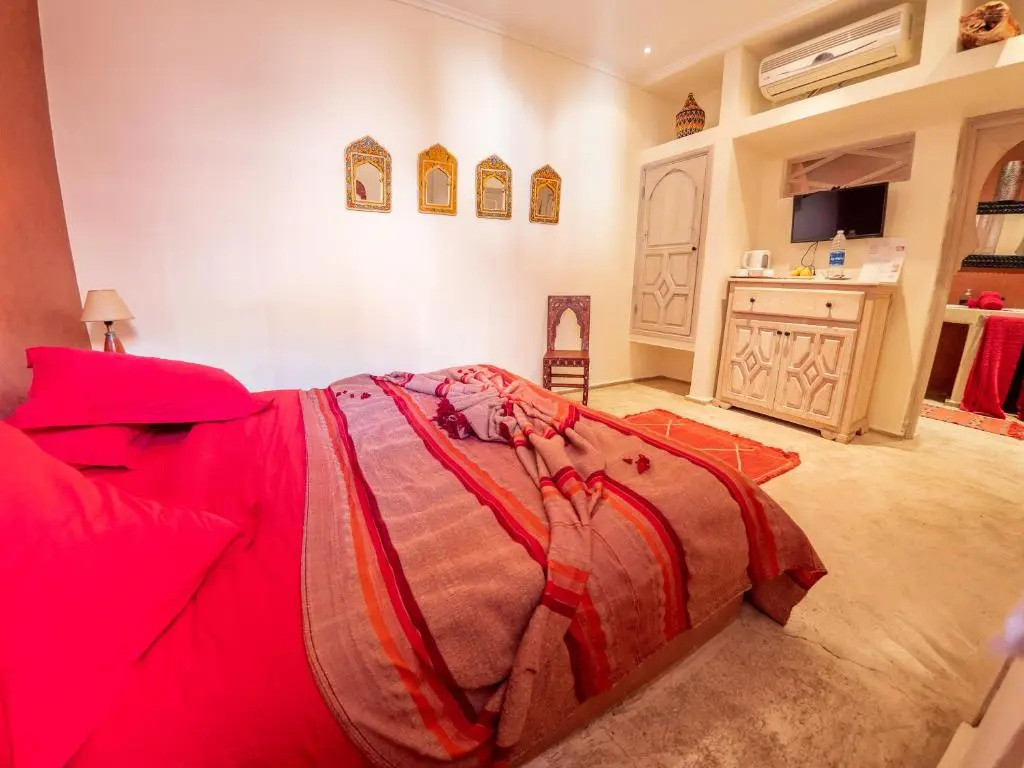 Superior Double room (full double bed)