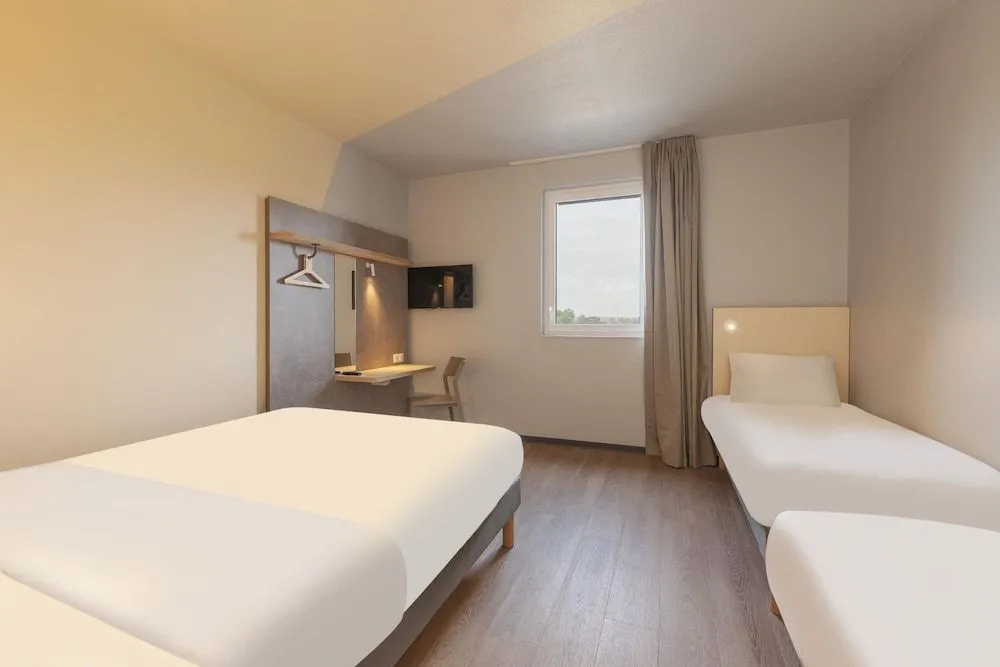 Afficher la photo 7 — Ibis Budget Mont De Marsan