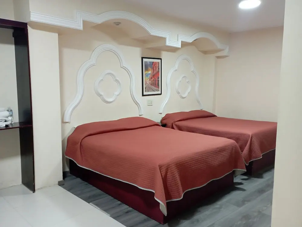 Hotel photo 2