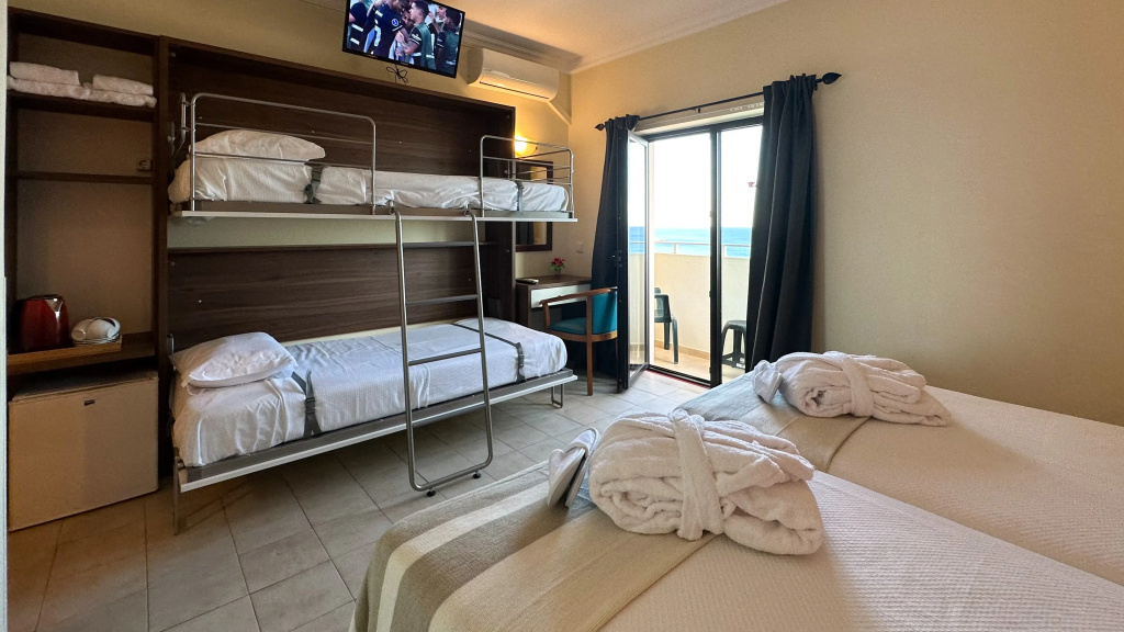 Hotel Avenida Praia - Général
